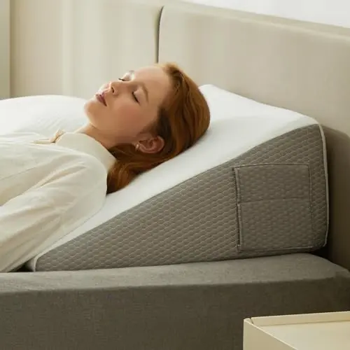 Bedluxe white and grey wedge pillow with cooling memory foam